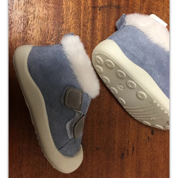 Vigny Honey, baby, shoes, gray/white, faux fur, winter time, size 0-3 months.: - Picture 2 of 6